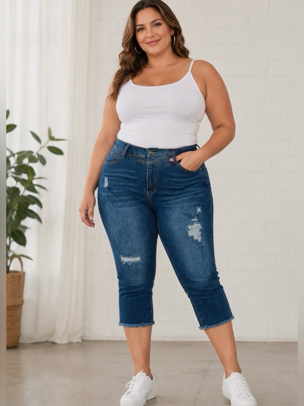Cyclon Push Up Capri Jeans Womens 20 NWT Distressed Stretch Raw Hem Medium Wash
